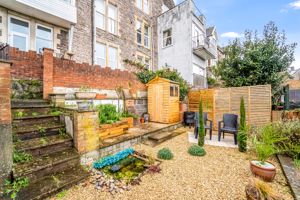 Photo 19- click for photo gallery